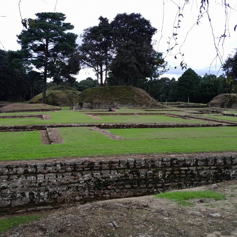 Iximche-guatemala.jpg