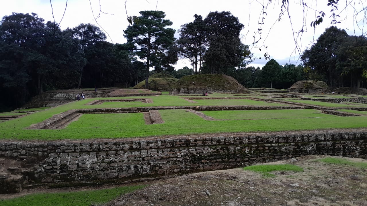 Iximche1.jpg